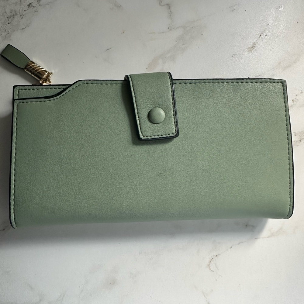 Sleek Green Women's Wallet/Clutch